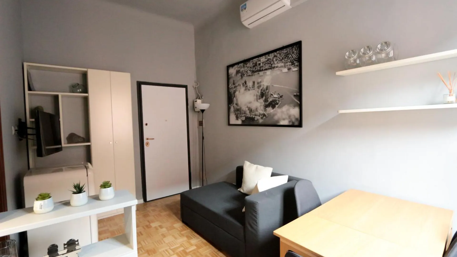 Casa Martini, Porta Romana Milano İtalya